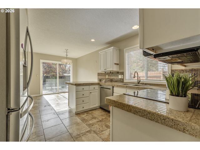 41816 Nw BROADSHIRE Ln, Banks, OR 97106