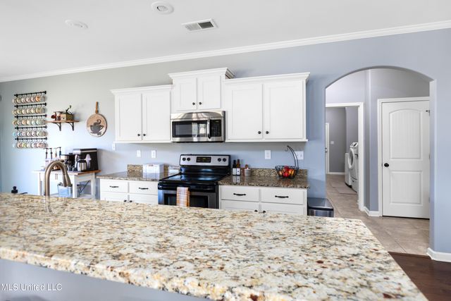 14415 Red Chip Trail, Olive Branch, MS 38654