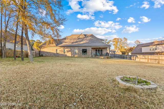 14415 Red Chip Trail, Olive Branch, MS 38654