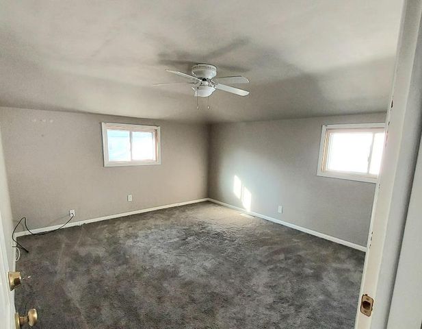 3905 N Farwell AVENUE, Shorewood, WI 53211