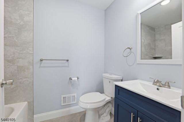 23 Edwin Pl, Newark City, NJ 07112