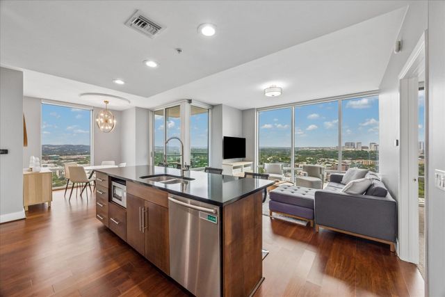 300 Bowie ST 2805, Austin, TX 78703