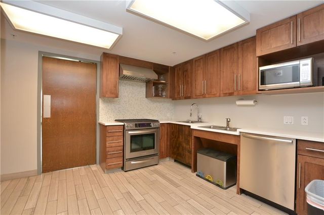 300 Bowie ST 2805, Austin, TX 78703