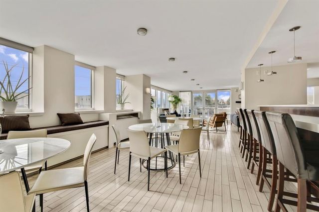 300 Bowie ST 2805, Austin, TX 78703