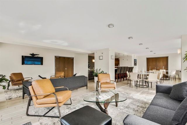 300 Bowie ST 2805, Austin, TX 78703