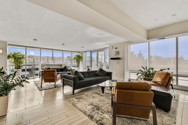 300 Bowie ST 2805, Austin, TX 78703