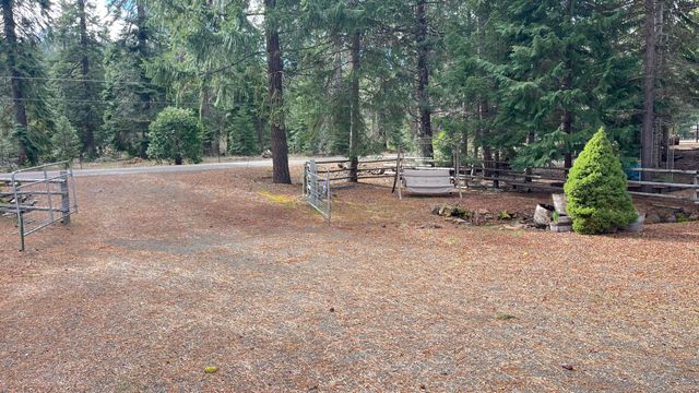 4836 Hyatt Prairie Road, Ashland, OR 97520