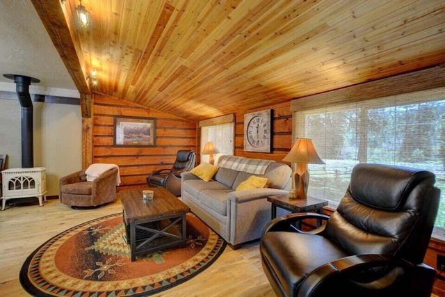 4836 Hyatt Prairie Road, Ashland, OR 97520