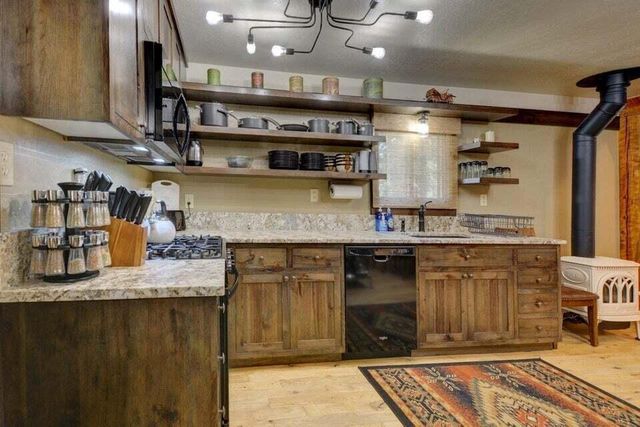 4836 Hyatt Prairie Road, Ashland, OR 97520