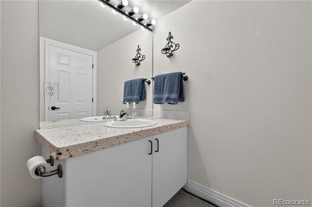 558 S Elm Street, Denver, CO 80246