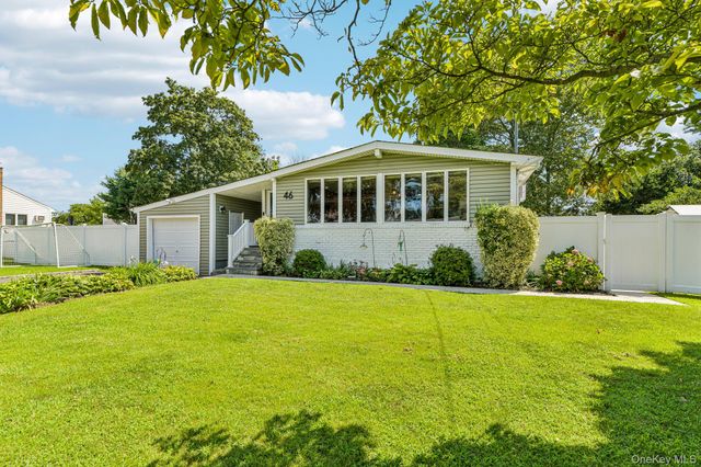 46 Beecher Avenue, East Islip, NY 11730