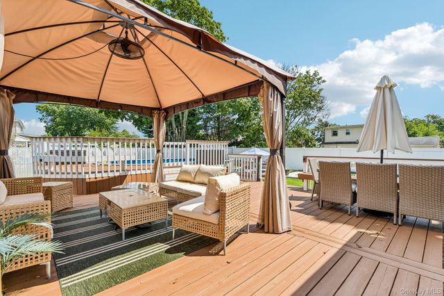 46 Beecher Avenue, East Islip, NY 11730
