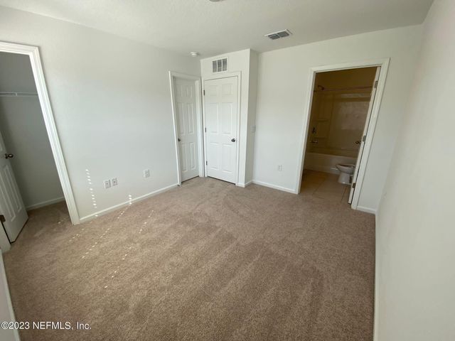 8319 ZENITH Circle, Jacksonville, FL 32256