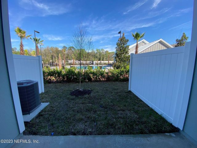 8319 ZENITH Circle, Jacksonville, FL 32256