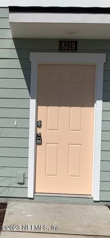 8319 ZENITH Circle, Jacksonville, FL 32256