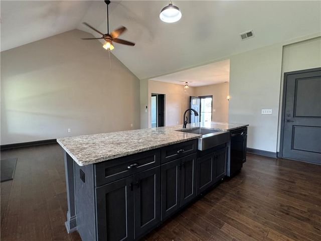 127 Alex Court, Calhoun, GA 30701