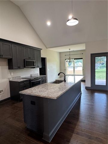 127 Alex Court, Calhoun, GA 30701
