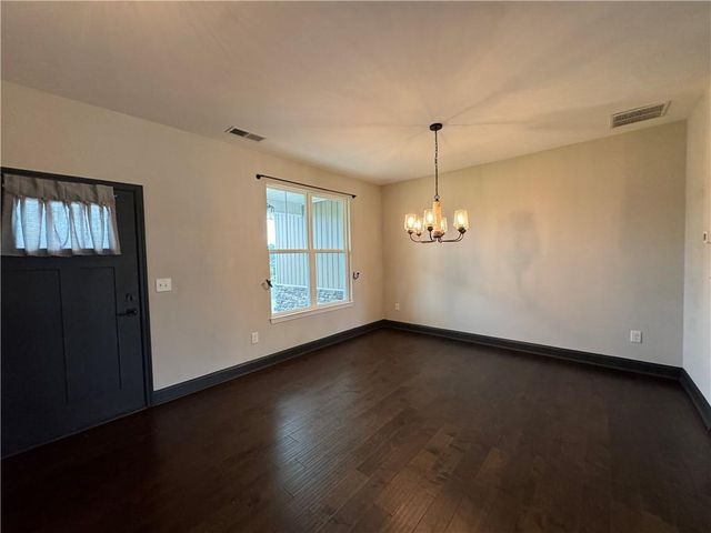 127 Alex Court, Calhoun, GA 30701