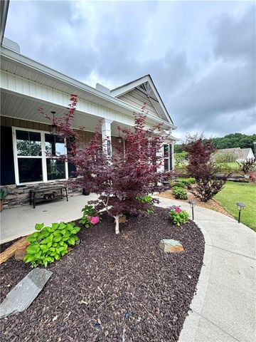 127 Alex Court, Calhoun, GA 30701