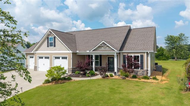 127 Alex Court, Calhoun, GA 30701