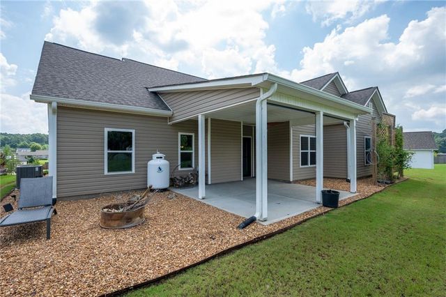 127 Alex Court, Calhoun, GA 30701