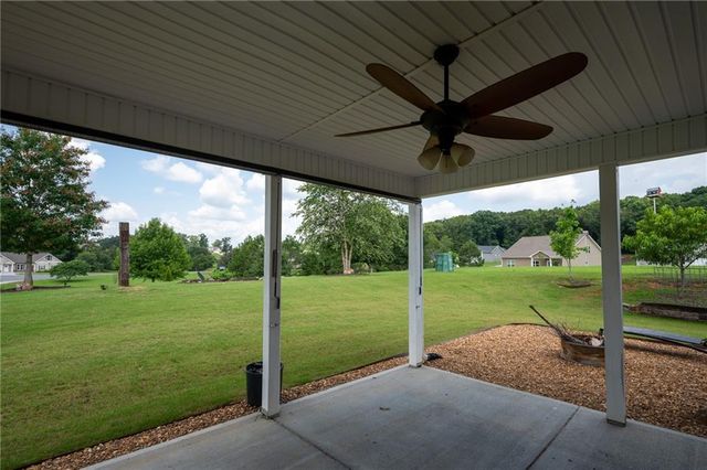 127 Alex Court, Calhoun, GA 30701