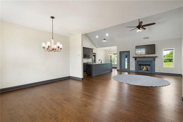 127 Alex Court, Calhoun, GA 30701