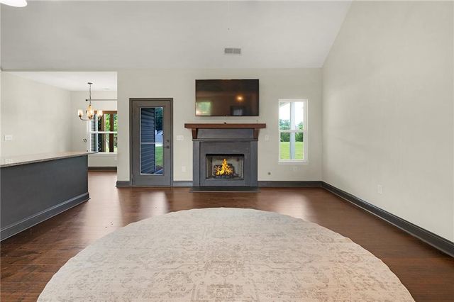 127 Alex Court, Calhoun, GA 30701
