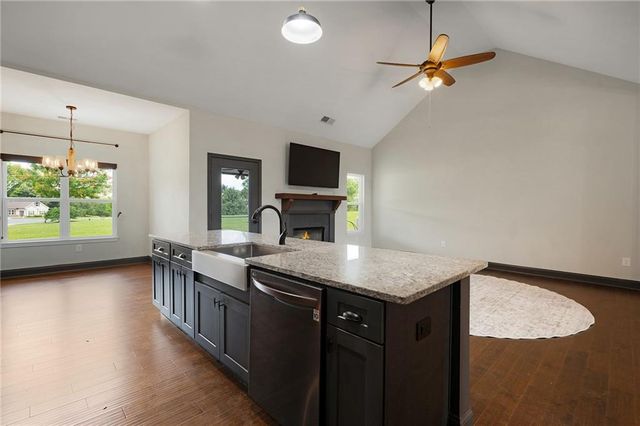 127 Alex Court, Calhoun, GA 30701