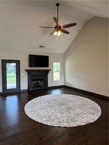 127 Alex Court, Calhoun, GA 30701
