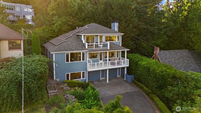 9009 45th Avenue NE, Seattle, WA 98115