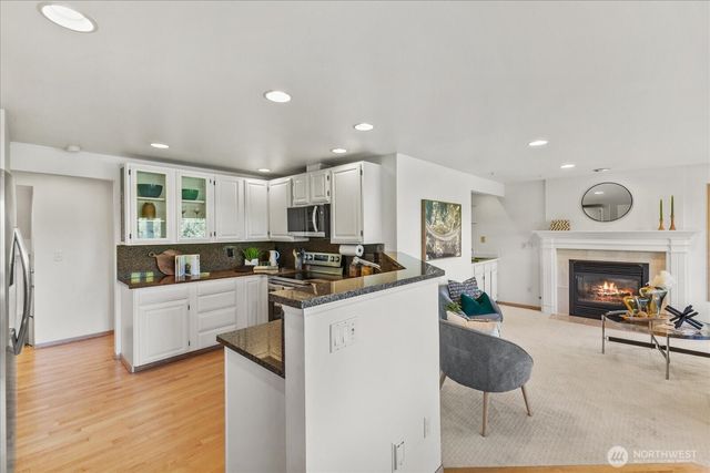 9009 45th Avenue NE, Seattle, WA 98115