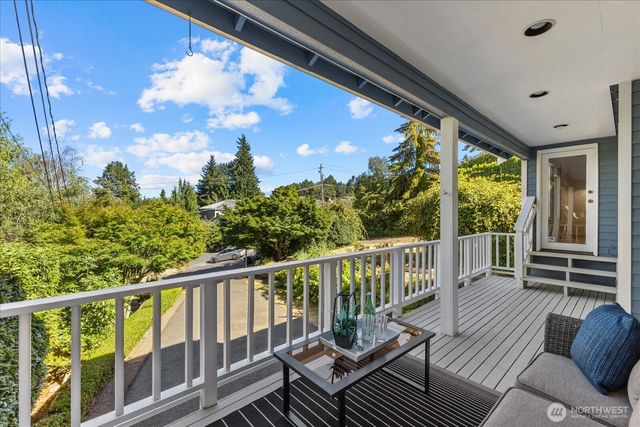 9009 45th Avenue NE, Seattle, WA 98115