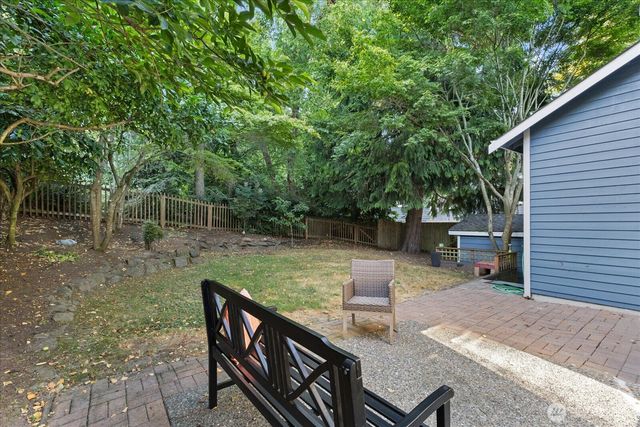 9009 45th Avenue NE, Seattle, WA 98115