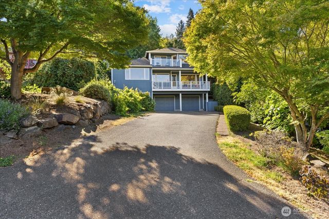 9009 45th Avenue NE, Seattle, WA 98115