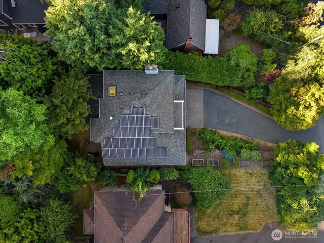 9009 45th Avenue NE, Seattle, WA 98115