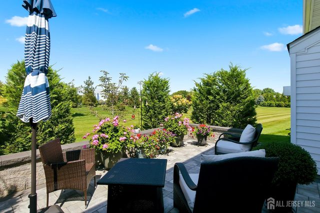 83 Starlight Drive, Monroe, NJ 08831