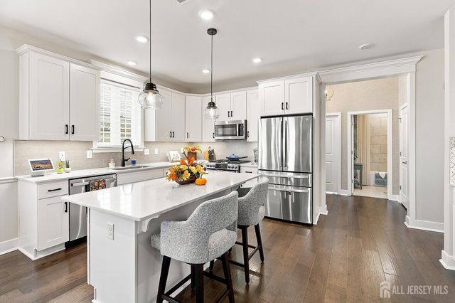 83 Starlight Drive, Monroe, NJ 08831