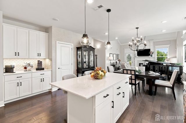 83 Starlight Drive, Monroe, NJ 08831