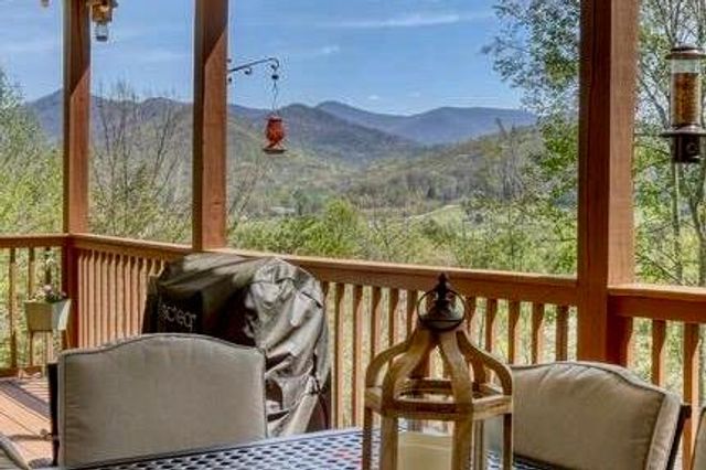 315 Wildwood Brook, Blairsville, GA 30512