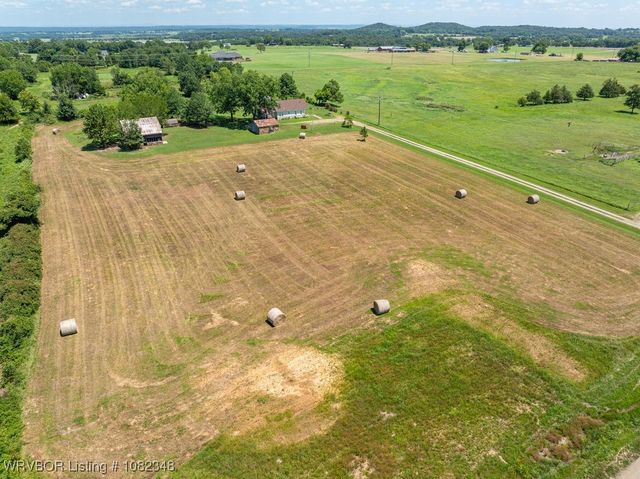 627 Parks Drive, Charleston, AR 72933