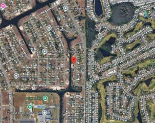4022 NE 23rd PL, Cape Coral, FL 33909