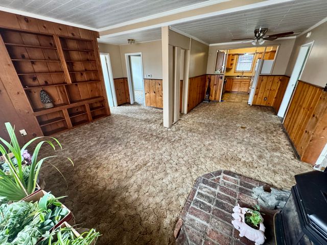 948 S Ivy Street, Medford, OR 97501