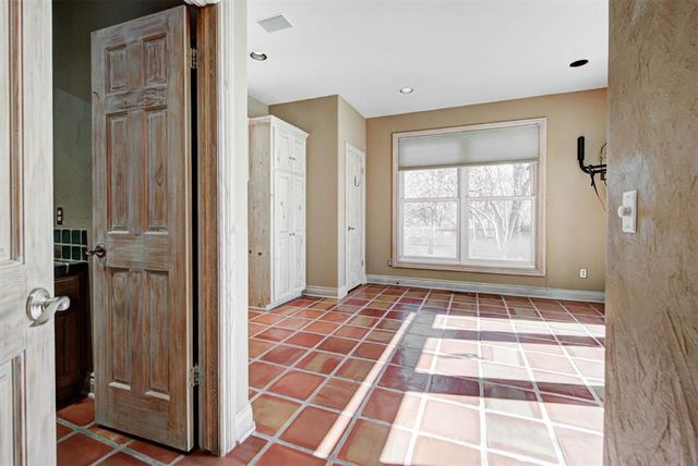 15300 Stoney Spring Road, Edmond, OK 73013