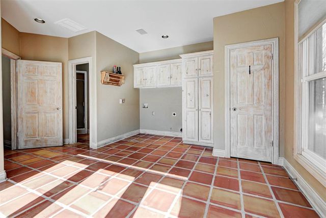 15300 Stoney Spring Road, Edmond, OK 73013