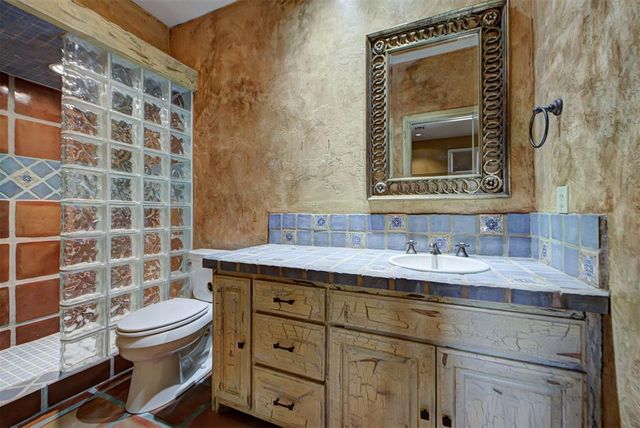 15300 Stoney Spring Road, Edmond, OK 73013