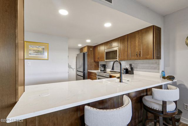 70 Paddle Boat Ln Apt 108D, Hilton Head Island, SC 29928