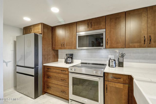 70 Paddle Boat Ln Apt 108D, Hilton Head Island, SC 29928