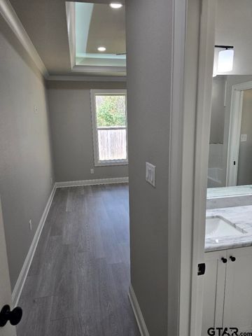 910 Alex Dr, Whitehouse, TX 75791