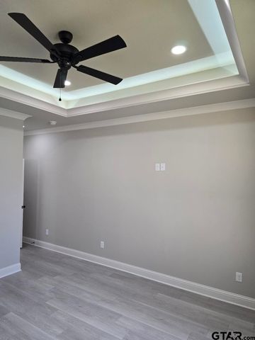 910 Alex Dr, Whitehouse, TX 75791